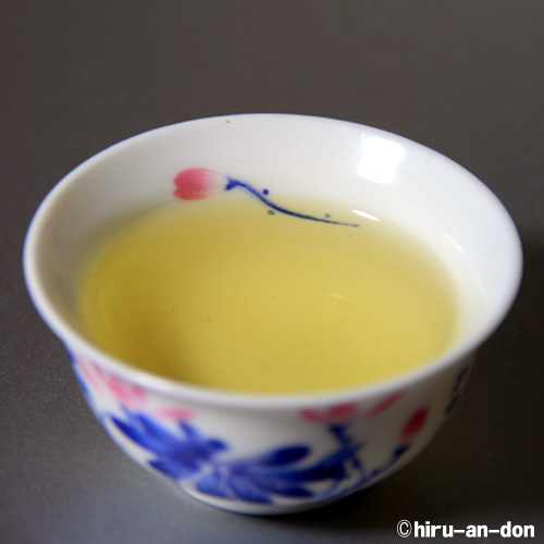 新佳陽高冷茶(清香)　梨山　 水色
