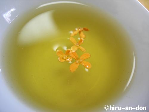 金木犀の花を使った文山包種茶「桂花包種茶」